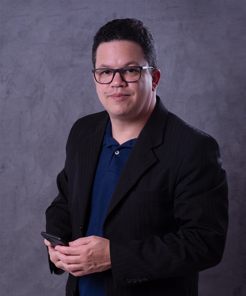 Aguiar, corretor de imóveis