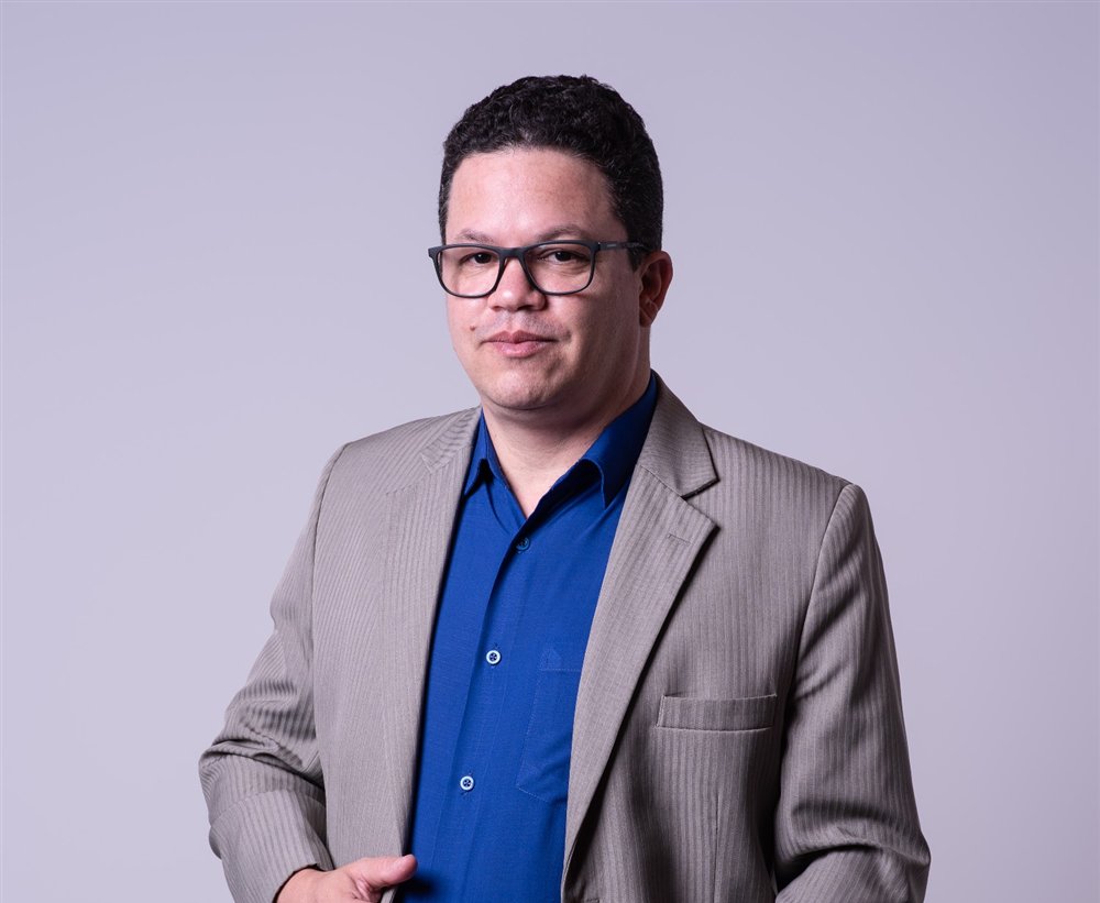 Aguiar, corretor de imóveis